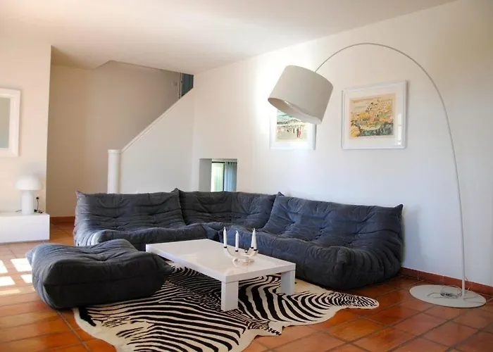 12 Couchages Avec Piscine *